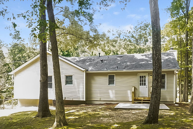 1,940/Mo, 551 GREGORY MANOR DR SW Smyrna, GA 30082 Rear View