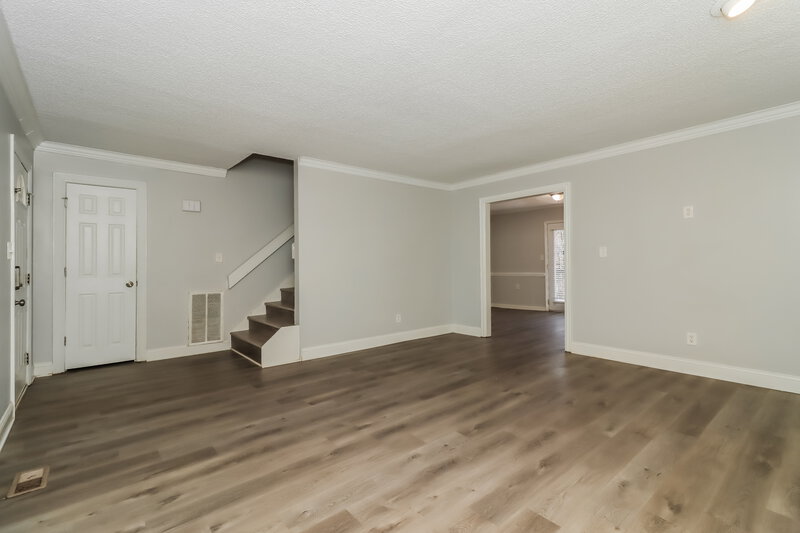 2,100/Mo, 565 Bells Ferry Pl Acworth, GA 30102 Living Room View 3