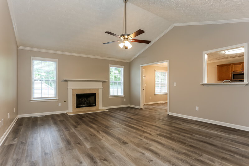 2,105/Mo, 12 Colonial Way Dallas, GA 30157 Living Room View