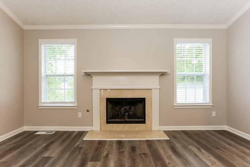 2,105/Mo, 12 Colonial Way Dallas, GA 30157 Living Room View 2