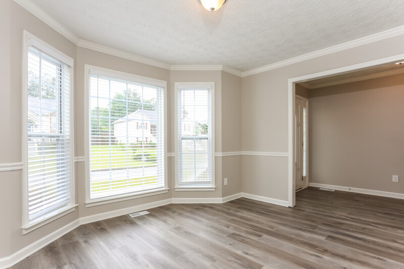 2,105/Mo, 12 Colonial Way Dallas, GA 30157 Dining Room View
