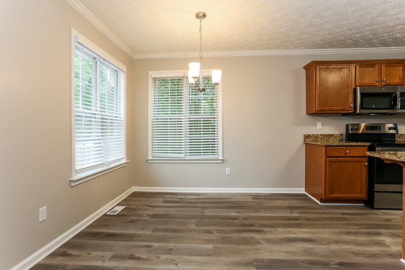 2,105/Mo, 12 Colonial Way Dallas, GA 30157 Breakfast Nook View