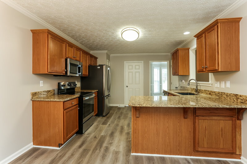 2,105/Mo, 12 Colonial Way Dallas, GA 30157 Kitchen View