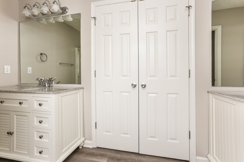 2,105/Mo, 12 Colonial Way Dallas, GA 30157 Main Bathroom View