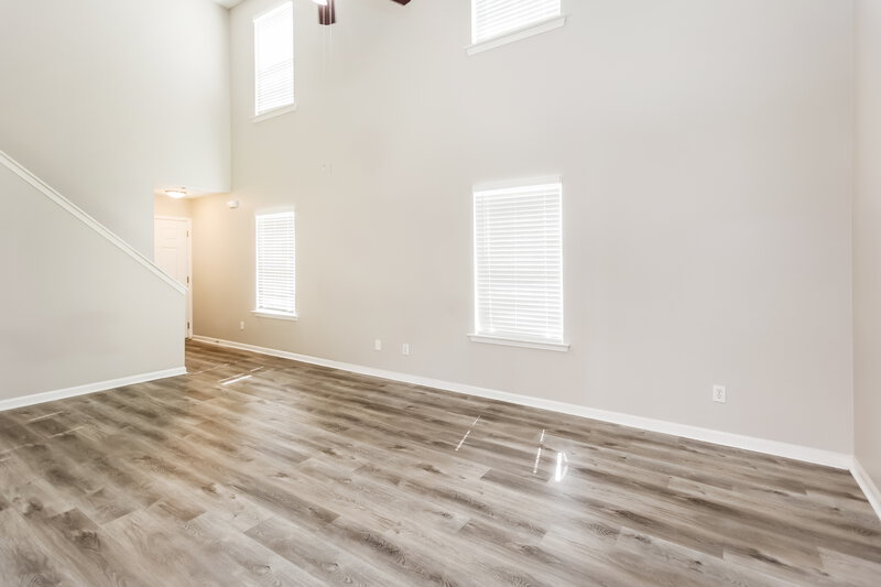 1,660/Mo, 205 Silver Ridge Dr Dallas, GA 30157 Living Room View 2