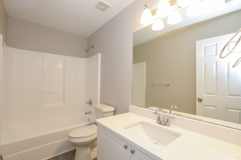 2,135/Mo, 25 Cindy Cir Covington, GA 30016 Bathroom View