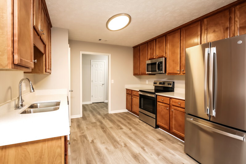3,150/Mo, 3336 Bridle Brook Drive Auburn, GA 30011 Kitchen View