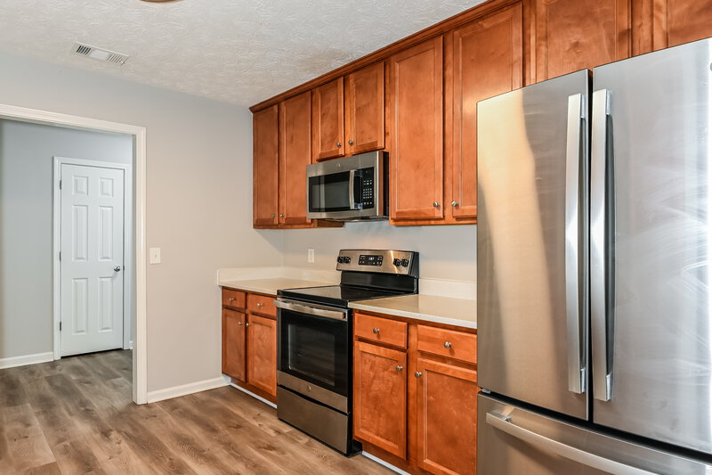 2,295/Mo, 3336 Bridle Brook Drive Auburn, GA 30011 Kitchen View