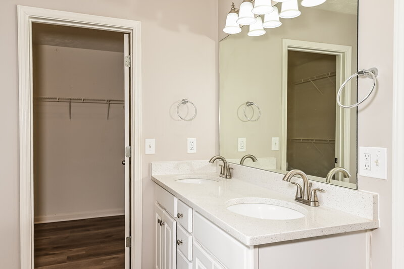 2,295/Mo, 3336 Bridle Brook Drive Auburn, GA 30011 Main Bathroom View