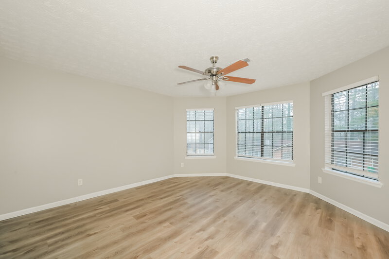 1,800/Mo, 1053 Mainstreet Lake Dr Stone Mountain, GA 30088 Main Bedroom View