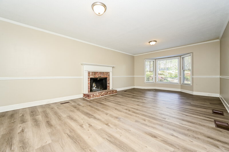 2,815/Mo, 120 Tanglewood Dr Fayetteville, GA 30214 Family Room View