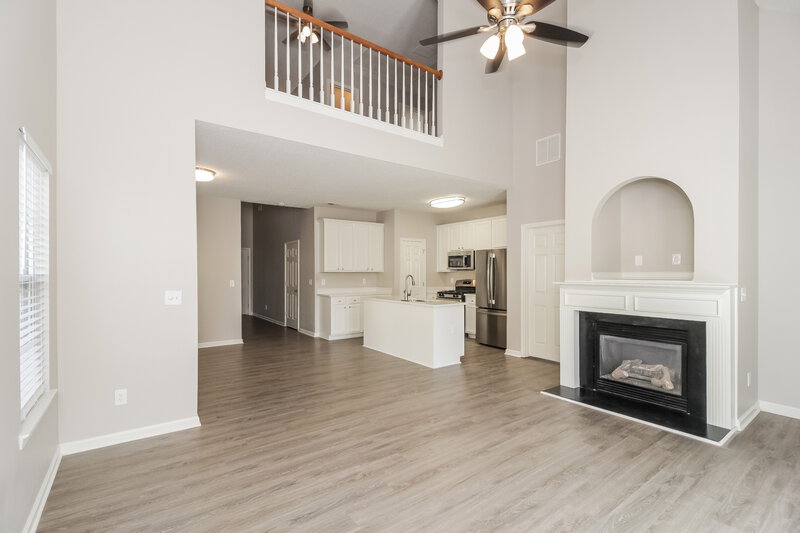 2,850/Mo, 14 Cottage Trce Nw, Cartersville, GA 30121 Living Room View