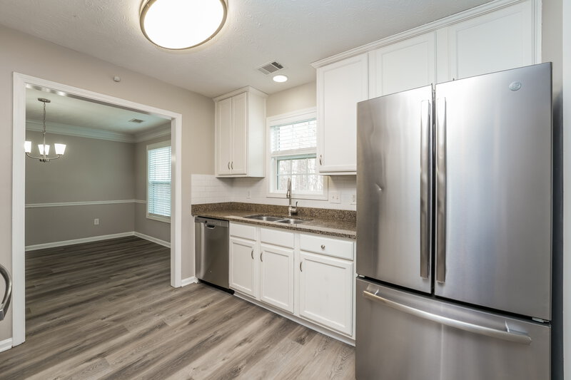 2,510/Mo, 3470 Garden Mist Cir Auburn, GA 30011 Kitchen View 2