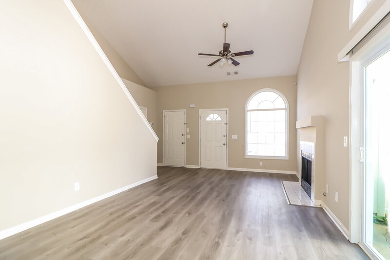 2,170/Mo, 615 Chantress Ct Milton, GA 30004 Living Room View