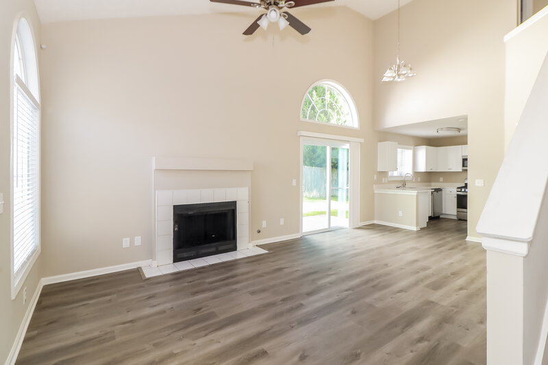 2,170/Mo, 615 Chantress Ct Milton, GA 30004 Living Room View 2