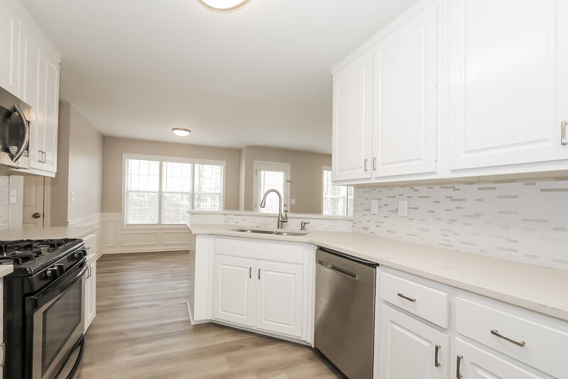 2,775/Mo, 972 Simon Park Cir Lawrenceville, GA 30045 Kitchen View