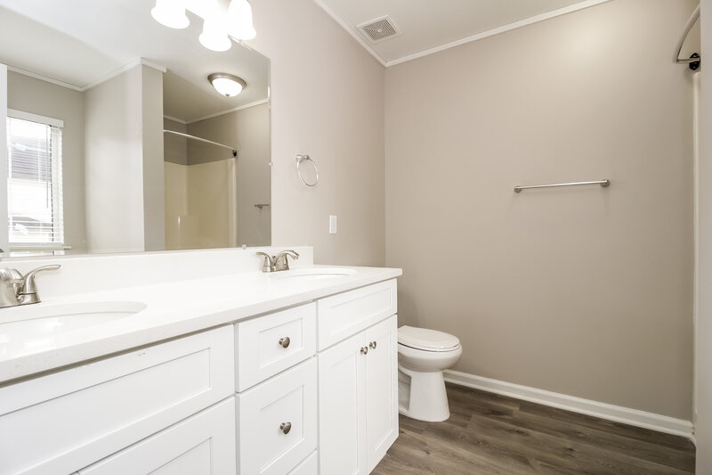 2,155/Mo, 4037 Rhinehart Ct Austell, GA 30106 Main Bathroom View 2