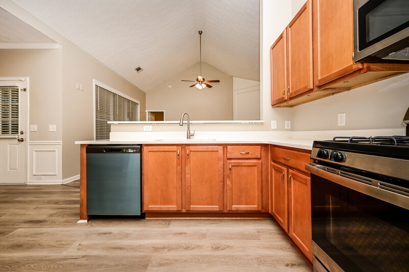 1,920/Mo, 3118 Baywood Ct Conyers, GA 30013 Kitchen View