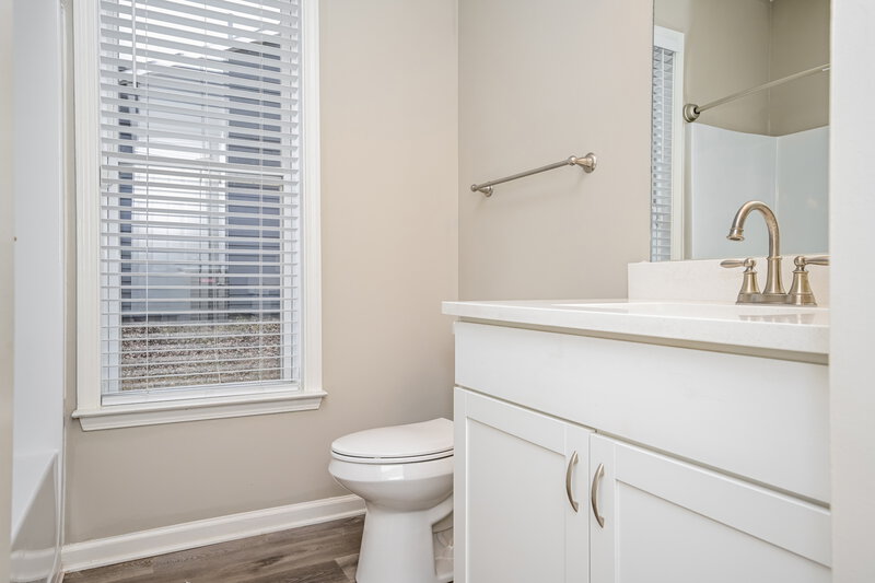 1,920/Mo, 3118 Baywood Ct Conyers, GA 30013 Bathroom View
