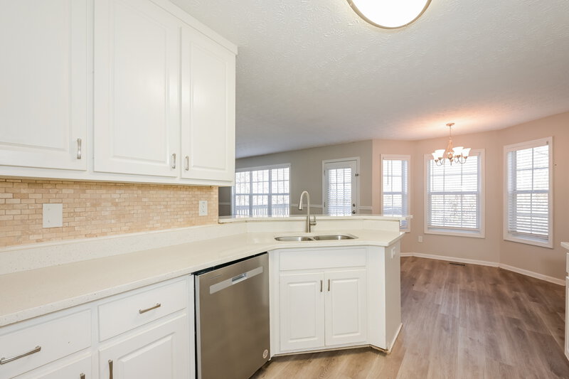 3,060/Mo, 2152 Glen Hope Ln Dacula, GA 30019 Kitchen View