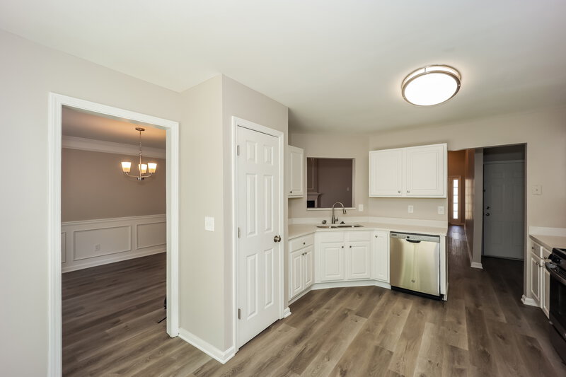 1,975/Mo, 40 Links Ct Newnan, GA 30265 Kitchen View