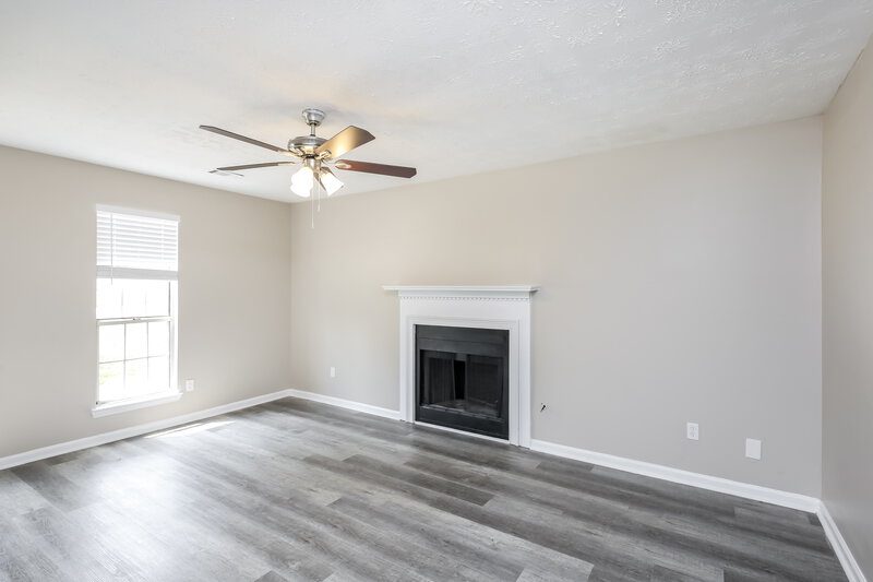 2,620/Mo, 5580 Mallard Trail Lithonia, GA 30058 Living Room View 4