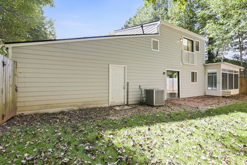 2,305/Mo, 1974 N Landing Way Marietta, GA 30066 Rear View