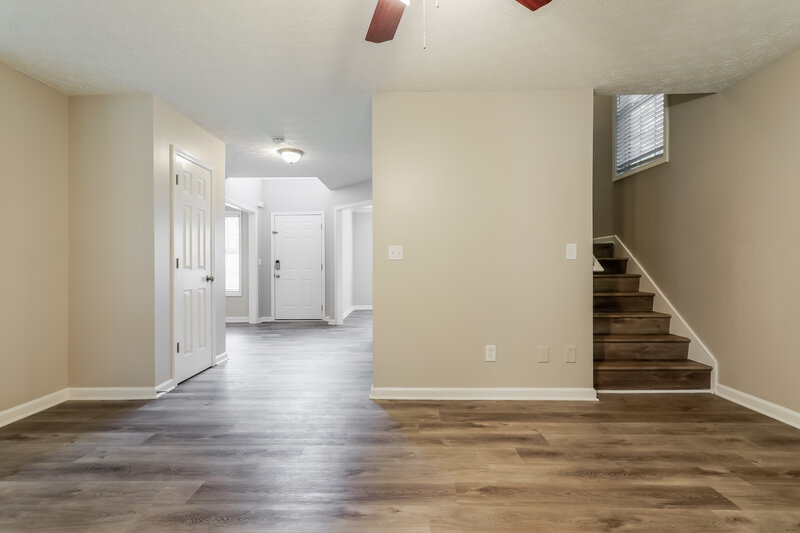 2,230/Mo, 511 Cypress Estates Cv Jonesboro, GA 30238 Foyer View