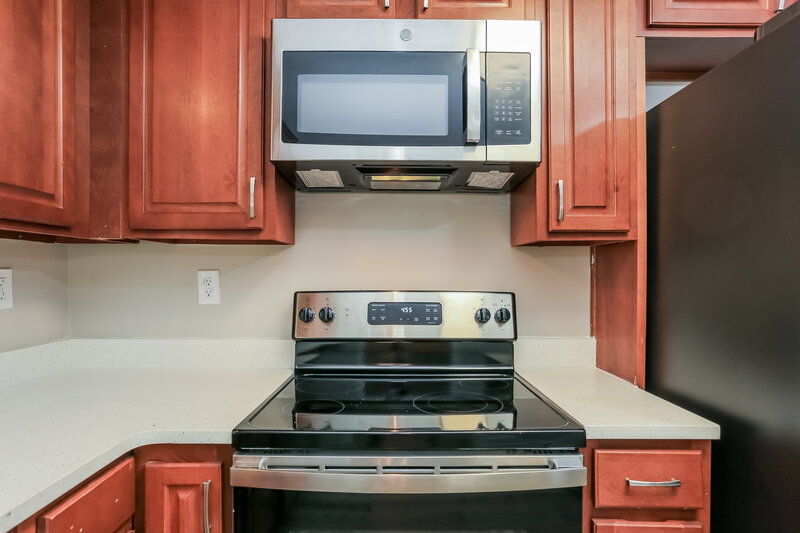 2,750/Mo, 1675 Salem Mill Ct SE Conyers, GA 30013 Kitchen View 4