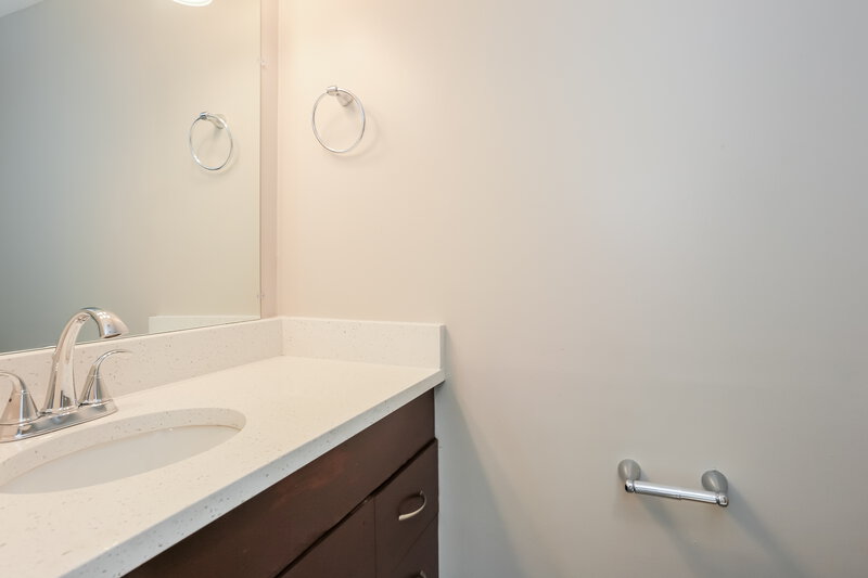 2,750/Mo, 1675 Salem Mill Ct SE Conyers, GA 30013 Bathroom View