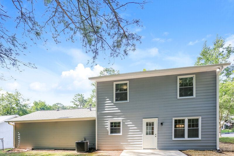 2,750/Mo, 1675 Salem Mill Ct SE Conyers, GA 30013 Rear View