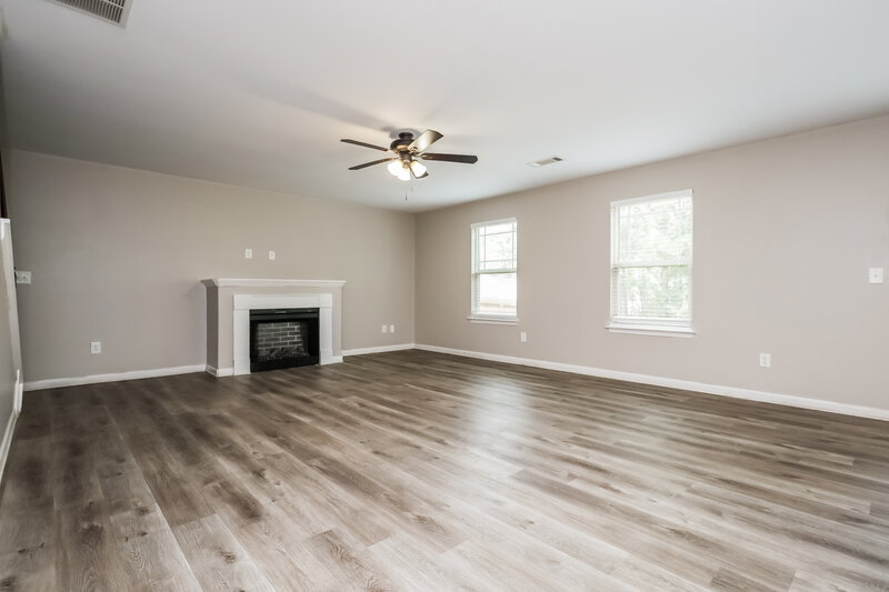 2,265/Mo, 116 Pristine Dr Locust Grove, GA 30248 Living Room View