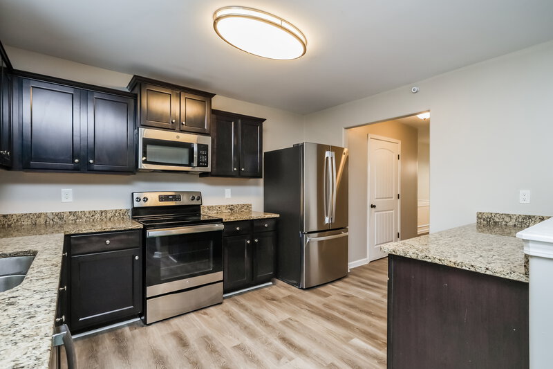 2,265/Mo, 116 Pristine Dr Locust Grove, GA 30248 Kitchen View 2