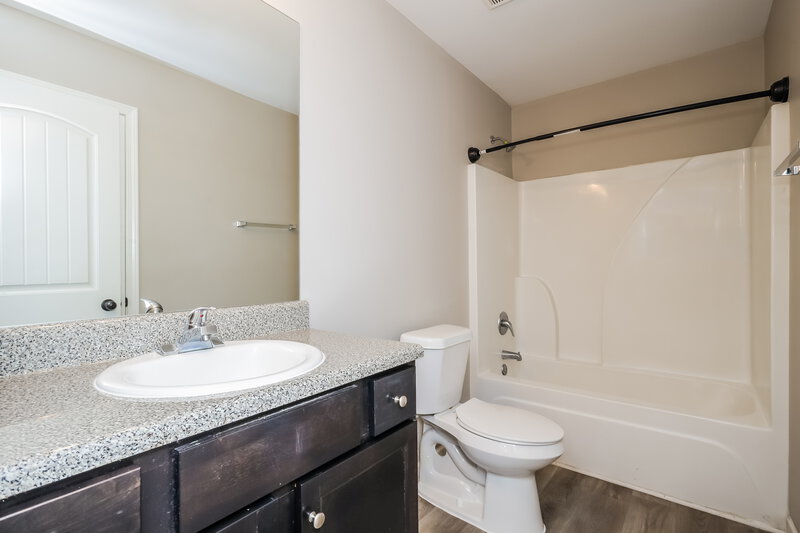 2,265/Mo, 116 Pristine Dr Locust Grove, GA 30248 Bathroom View 2