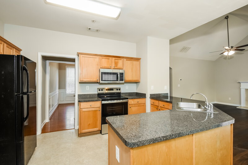 2,635/Mo, 3009 Merrion Park Ln Dacula, GA 30019 Kitchen View