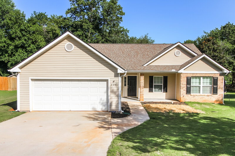 3,290/Mo, 229 Clearwater Dr Monroe, GA 30655 External View
