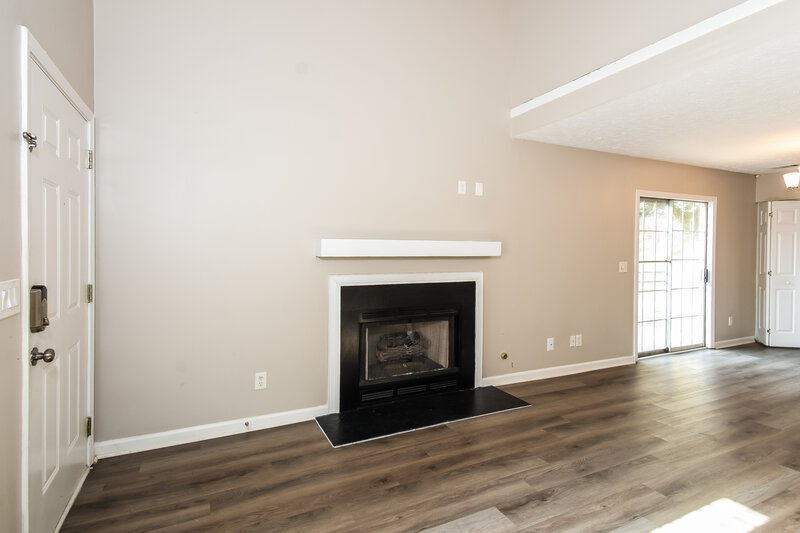 1,840/Mo, 406 Rankin Ct Woodstock, GA 30188 Living Room View