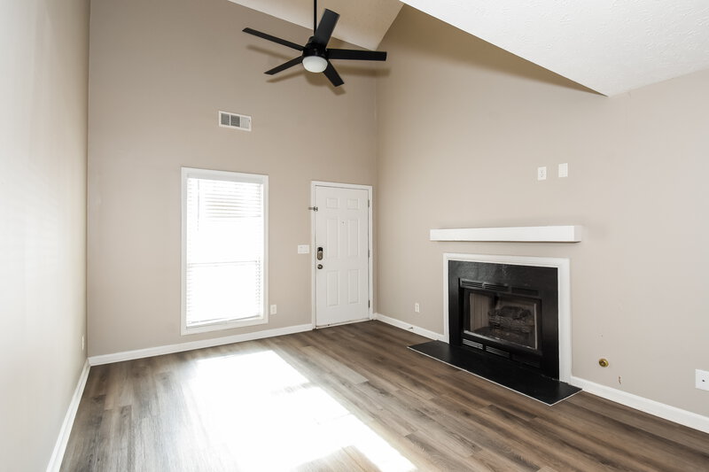 1,840/Mo, 406 Rankin Ct Woodstock, GA 30188 Living Room View 3