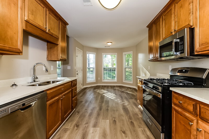 2,040/Mo, 192 Revolutionary Dr Hampton, GA 30228 Kitchen View 2
