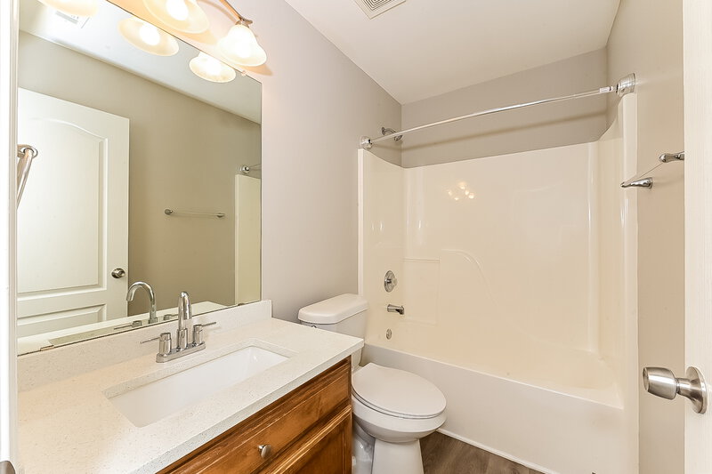 2,040/Mo, 192 Revolutionary Dr Hampton, GA 30228 Bathroom View