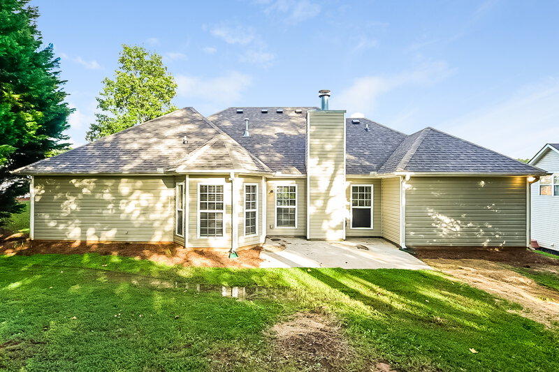 2,040/Mo, 192 Revolutionary Dr Hampton, GA 30228 Rear View