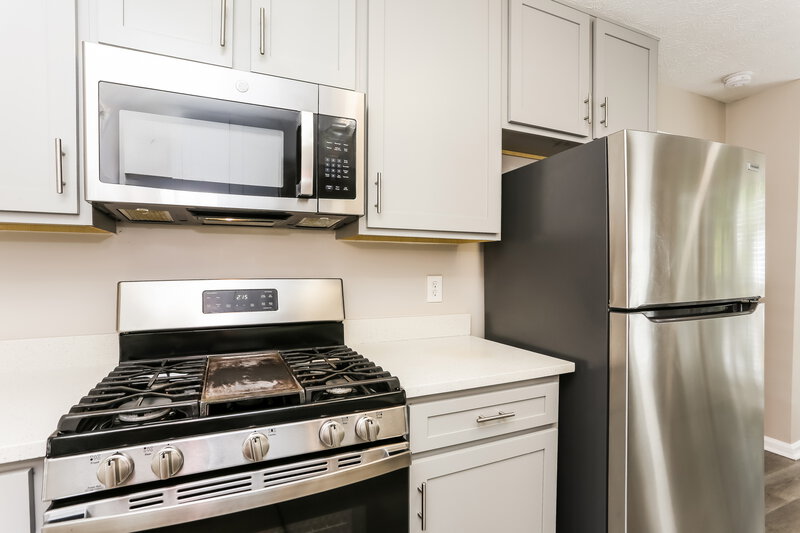 2,020/Mo, 130 Harbour Lake Dr Fayetteville, GA 30215 Kitchen View 3