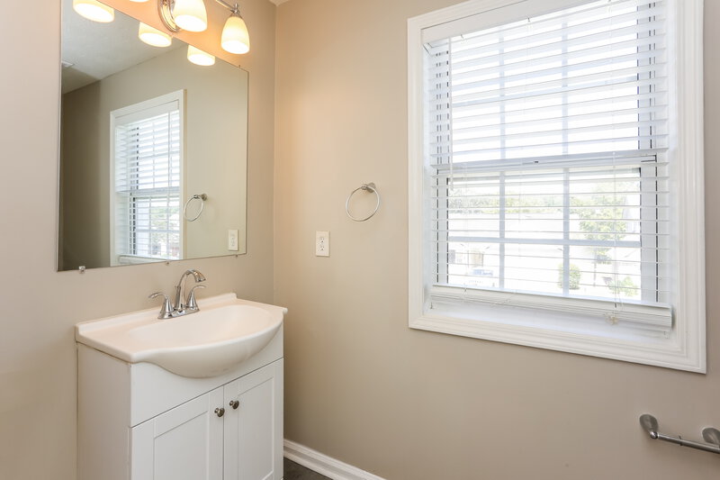2,020/Mo, 130 Harbour Lake Dr Fayetteville, GA 30215 Main Bathroom View