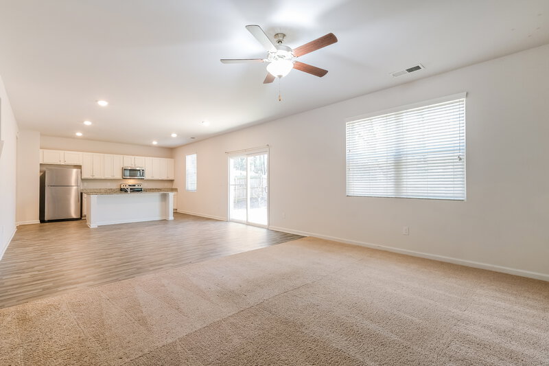 2,405/Mo, 219 Hamilton Pointe Drive McDonough, GA 30253 Living Room View