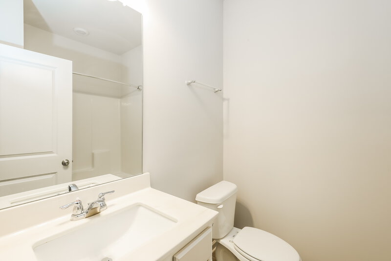 2,460/Mo, 271 Hamilton Pointe Drive McDonough, GA 30253 Bathroom View