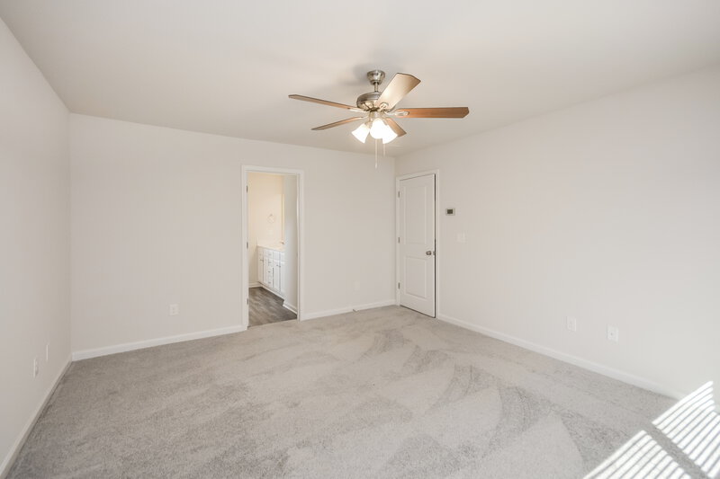 2,420/Mo, 275 Hamilton Pointe Drive McDonough, GA 30253 Main Bedroom View 2