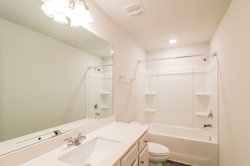 2,255/Mo, 299 Hamilton Pointe Drive McDonough, GA 30253 Bathroom View