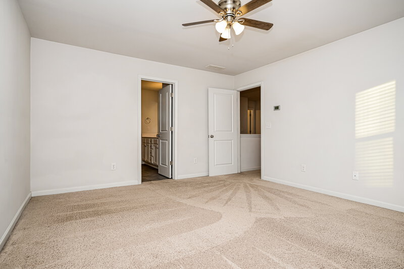 2,300/Mo, 371 Hamilton Pointe Drive McDonough, GA 30253 Main Bedroom View