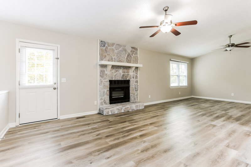 3,030/Mo, 1165 Norfolk Drive Acworth, GA 30102 Living Room View 2