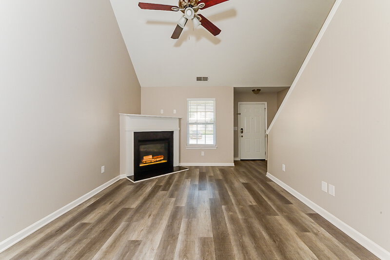 2,440/Mo, 122 Prity Ct McDonough, GA 30253 Living Room View 2